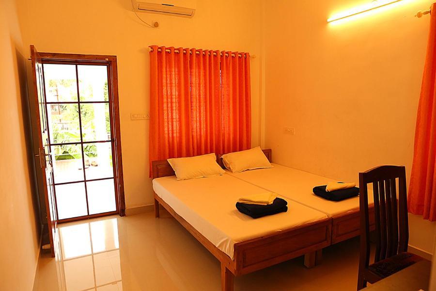 Aleenas Homestay Kochi Exterior foto